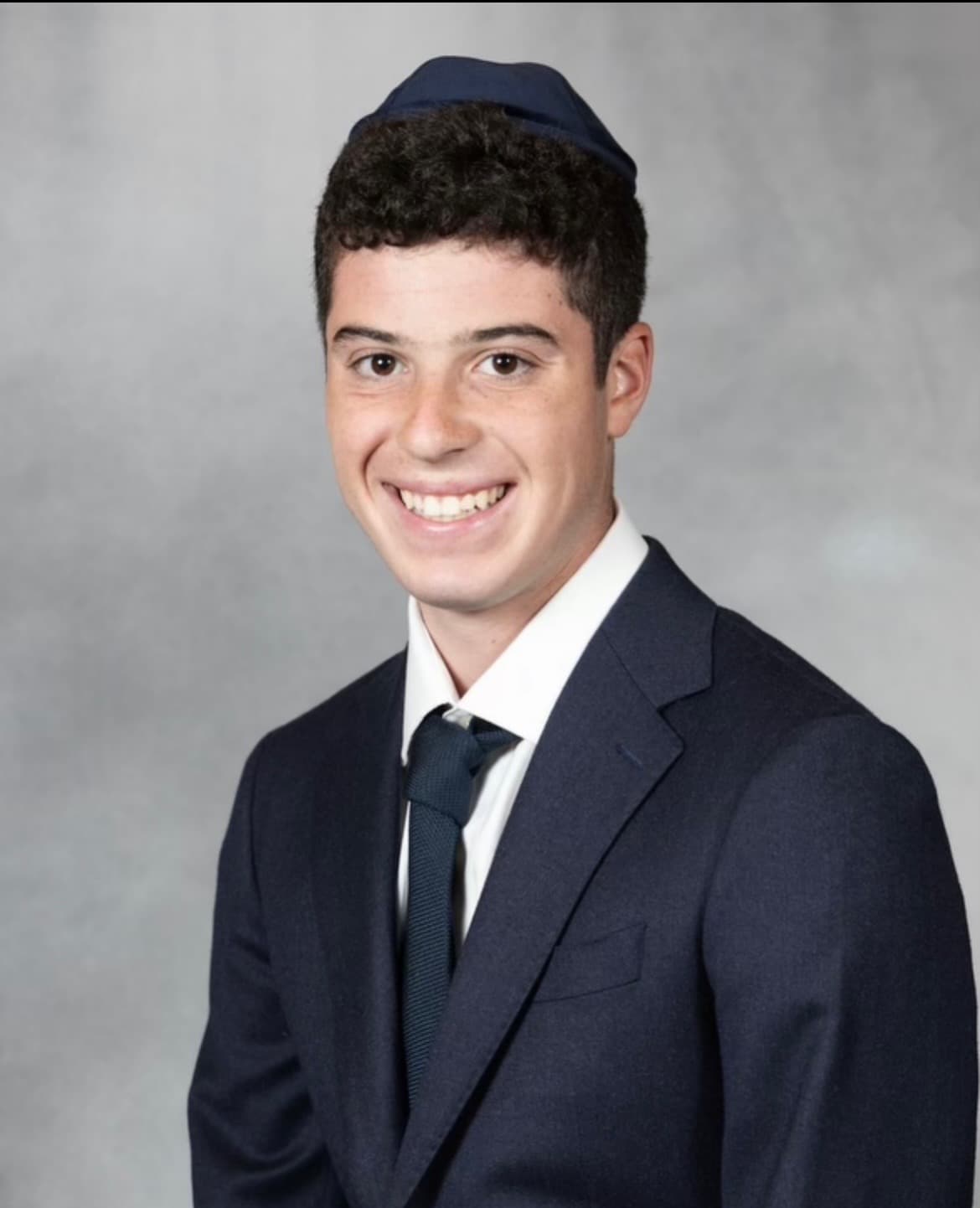 Aaron Headshot